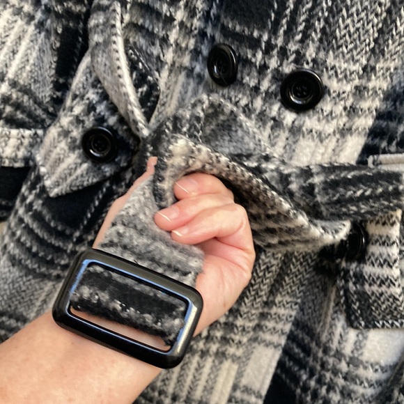 Plaid B/W Double Breastfed Car Coat Sz L - Picture 6 of 11